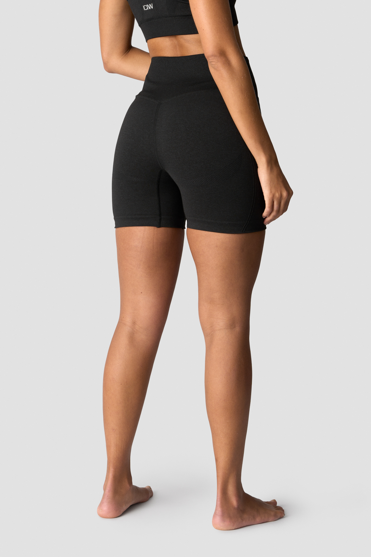 Soft Seamless Shorts - Black - for kvinde - ICANIWILL - Shorts