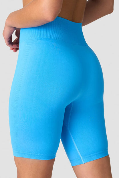 define seamless biker shorts wmn pacific blue