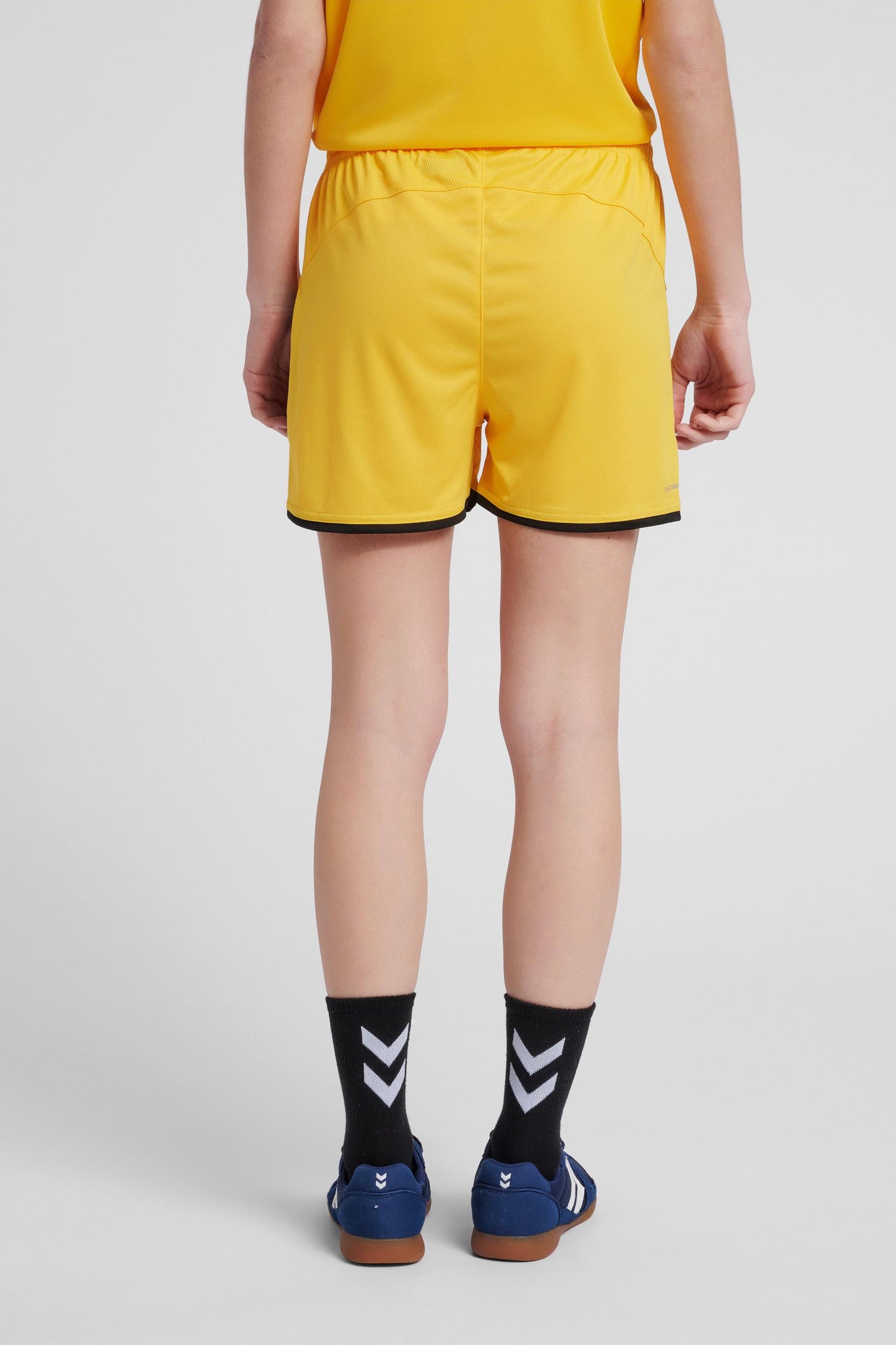 HUMMEL - Hmlauthentic Poly Shorts Woman - Sports Yellow/black