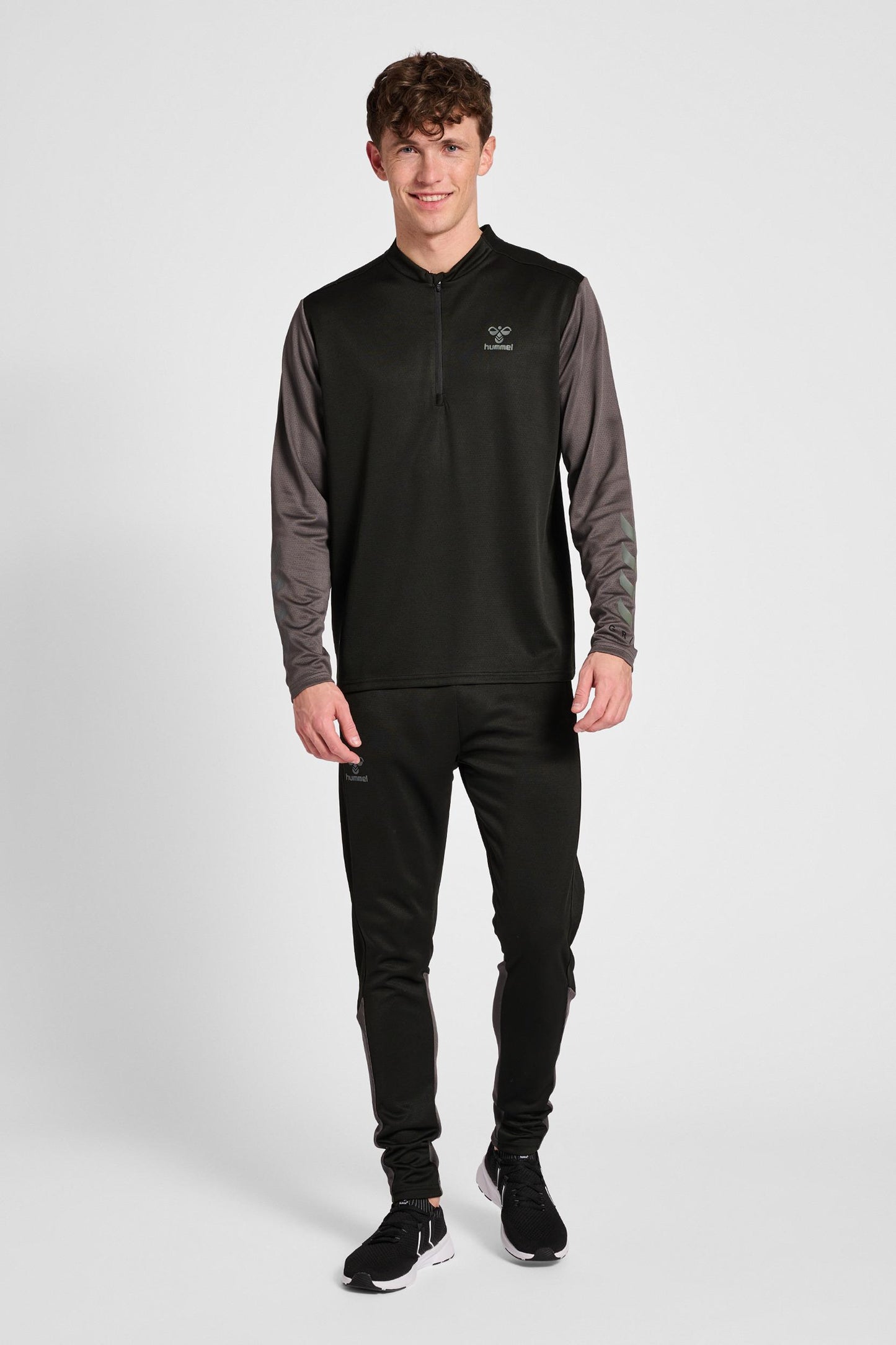 HUMMEL - Hmlongrid Poly Pants - Jet Black/forged Iron