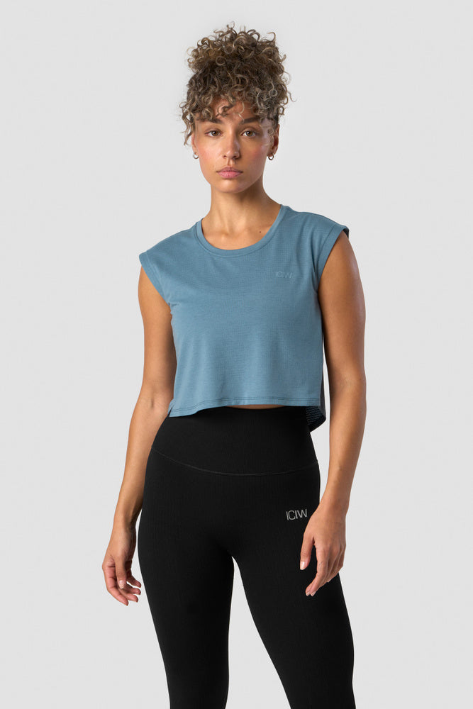 stride cropped tank wmn steel blue