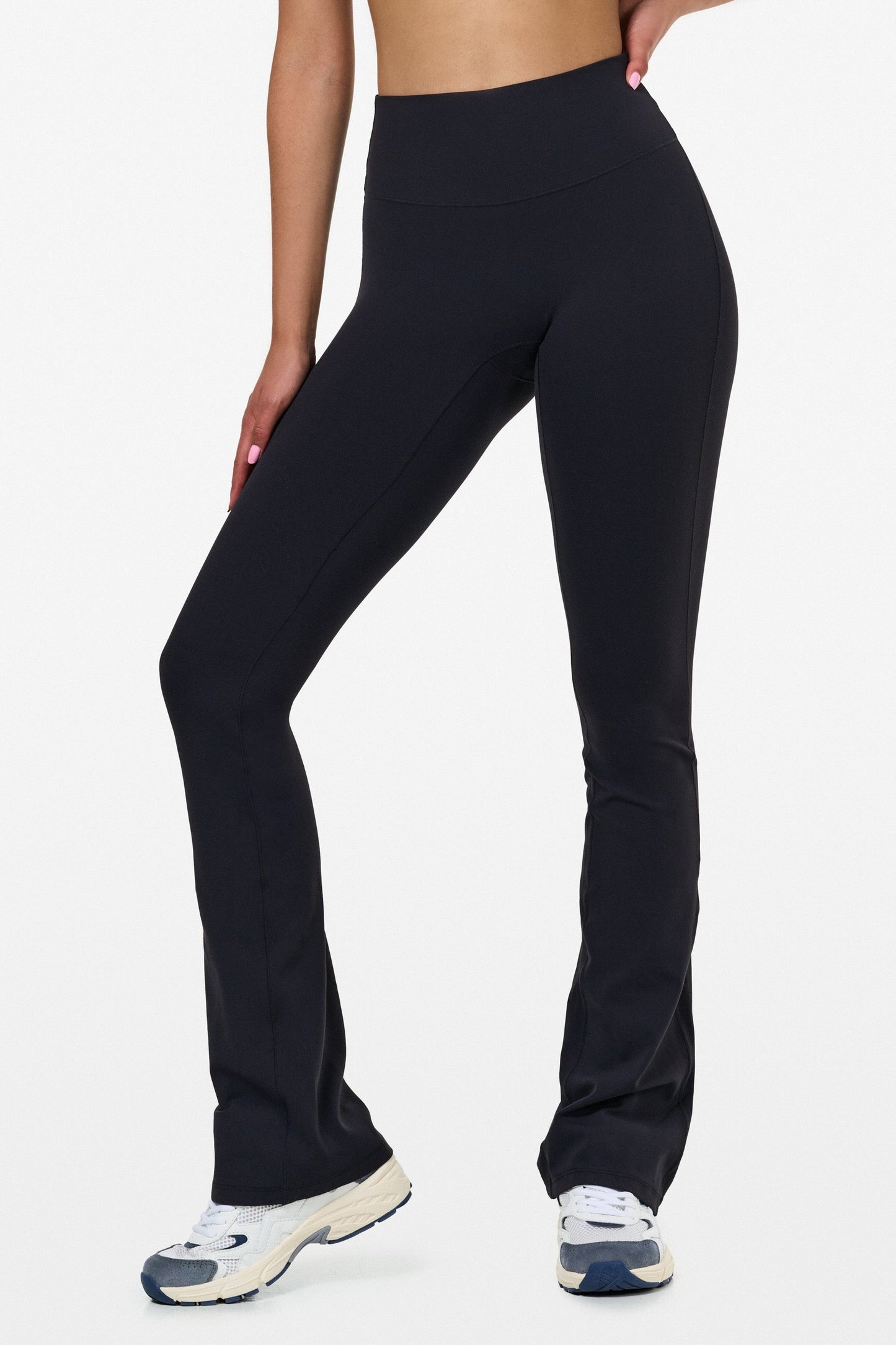 Black Softy Flared Pants - for dame - Famme - Flared Pants